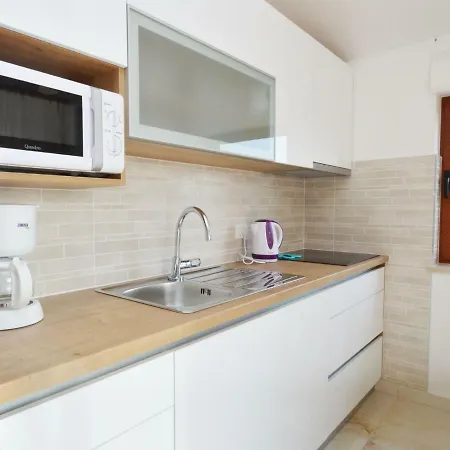 Elia-4 * Savudrija